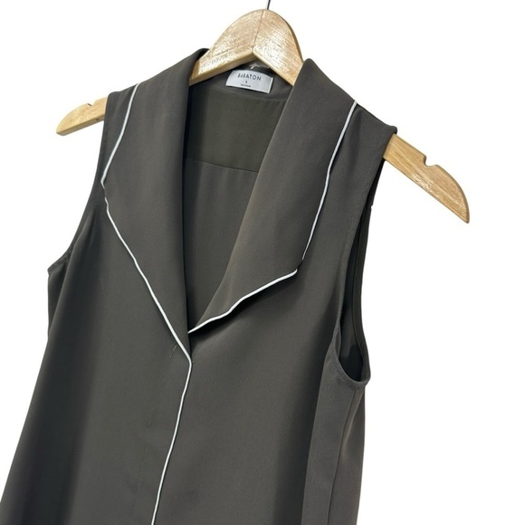 Aritzia Babaton Khaki Olive Green Sleeveless Blouse, Small - Picture 1 of 9